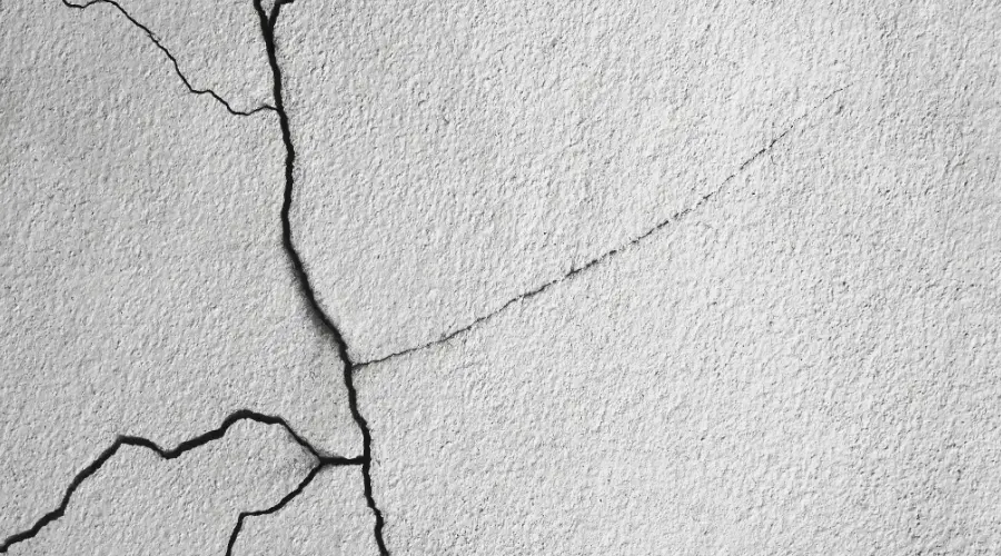 Cracks in Building