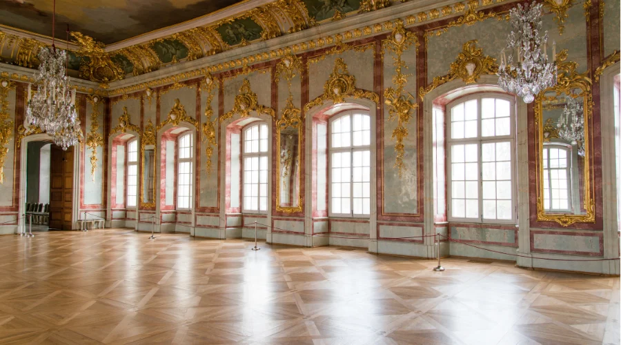 Right Royal Texture Paint Design