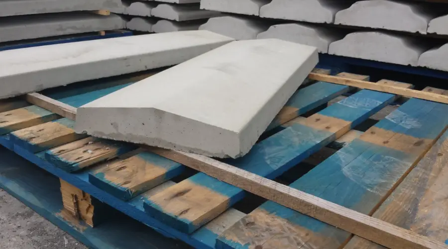 Saddle Back Wall Cap