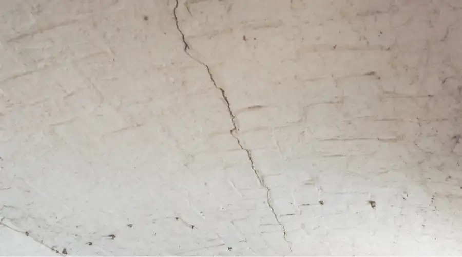 Settling Cracks