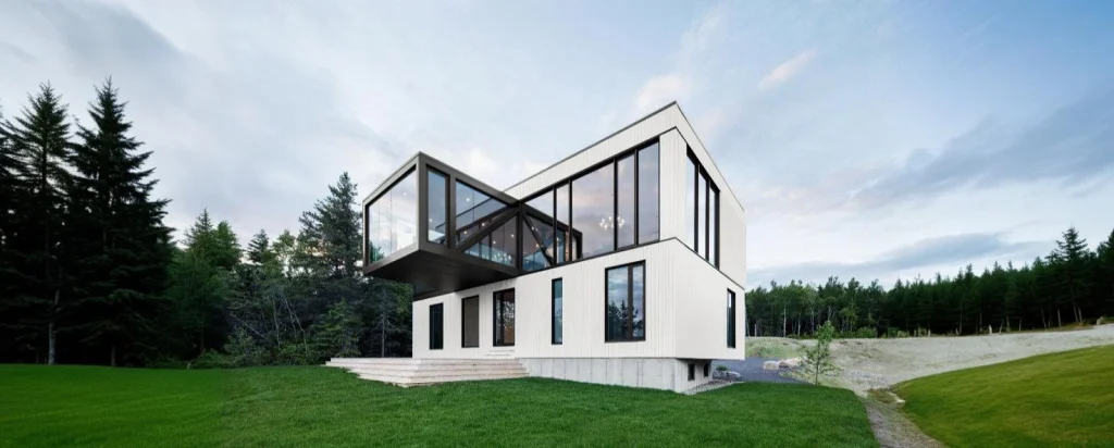 Cantilever House