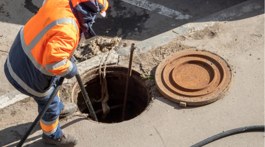 Manhole