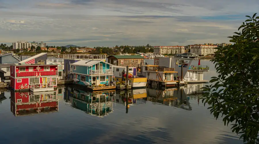 Floating Houses