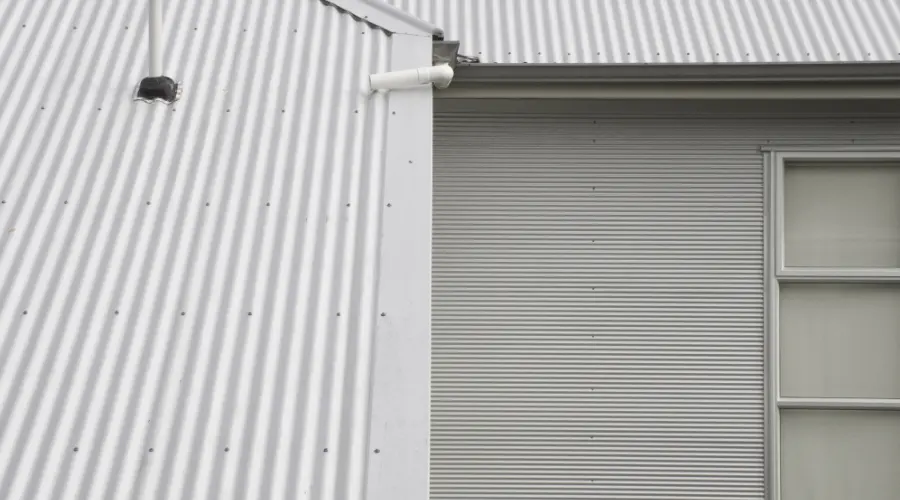 Pros and Cons of Corrugated Iron House