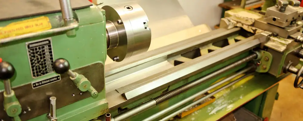 Metal Lathes in Construction - Types, Applications and Operation