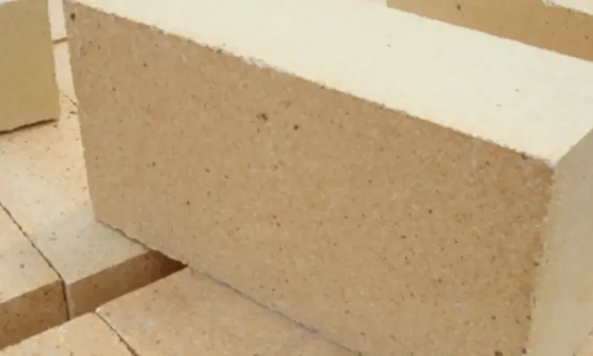 How Much Silica is in Brick? A Simple Guide for Builders